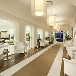 Plaza 4* Сорренто