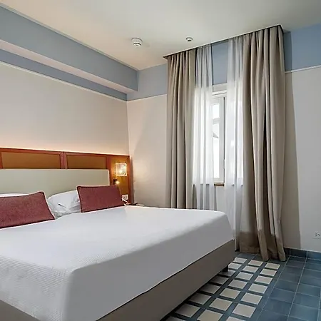 Plaza 4* Sorrente