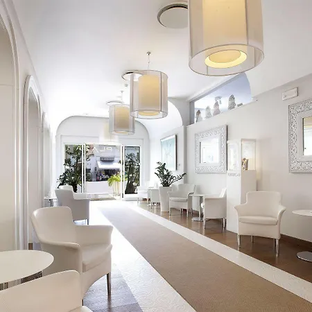 Plaza Hotel Sorrento
