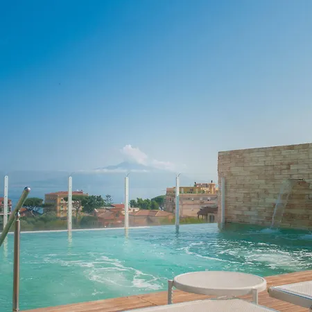Hotel Plaza 4*