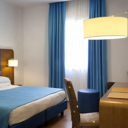Hotel Plaza 4*