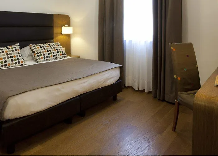 Plaza Hotel Sorrento